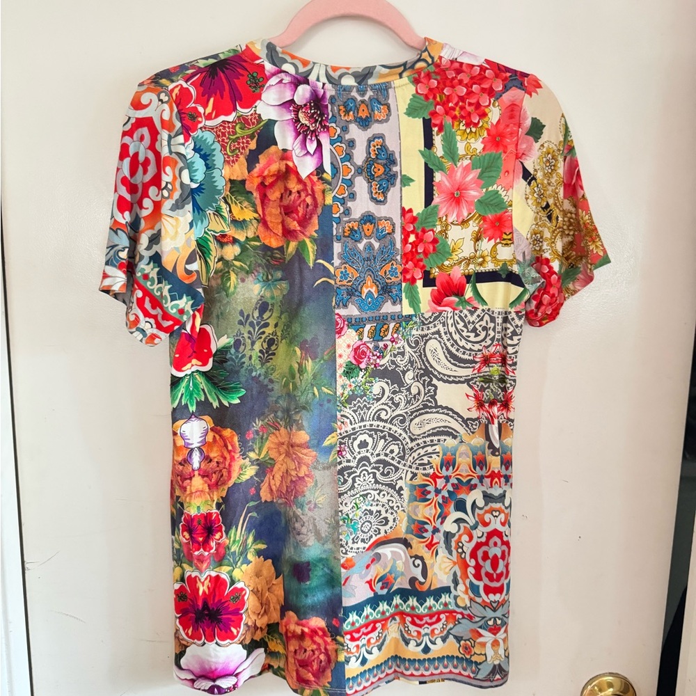 Johnny Was Catalina Block
Multicolor Print Top Size S-
Boho Hippie Festival - Picture 3 of 10